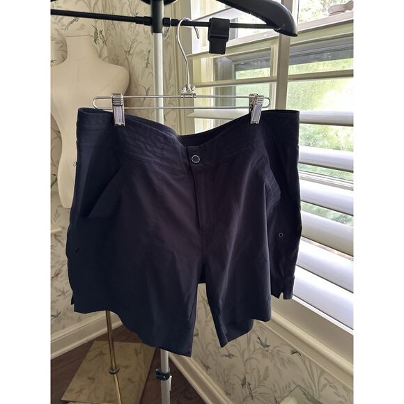 Athleta Rincon 6" Performance Shorts Womens 14 Navy Activewear UPF Outdoor - Picture 1 of 6